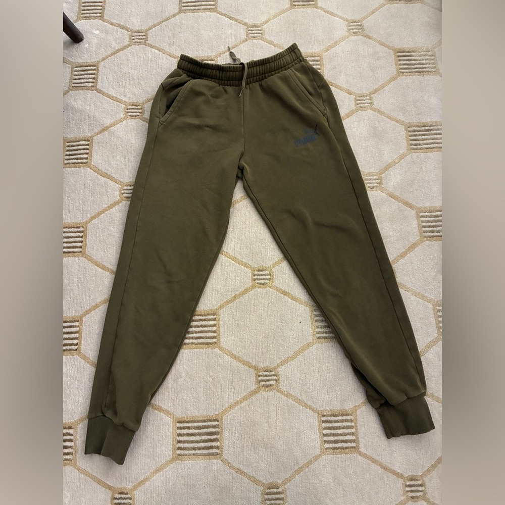 Puma Joggers Size Small